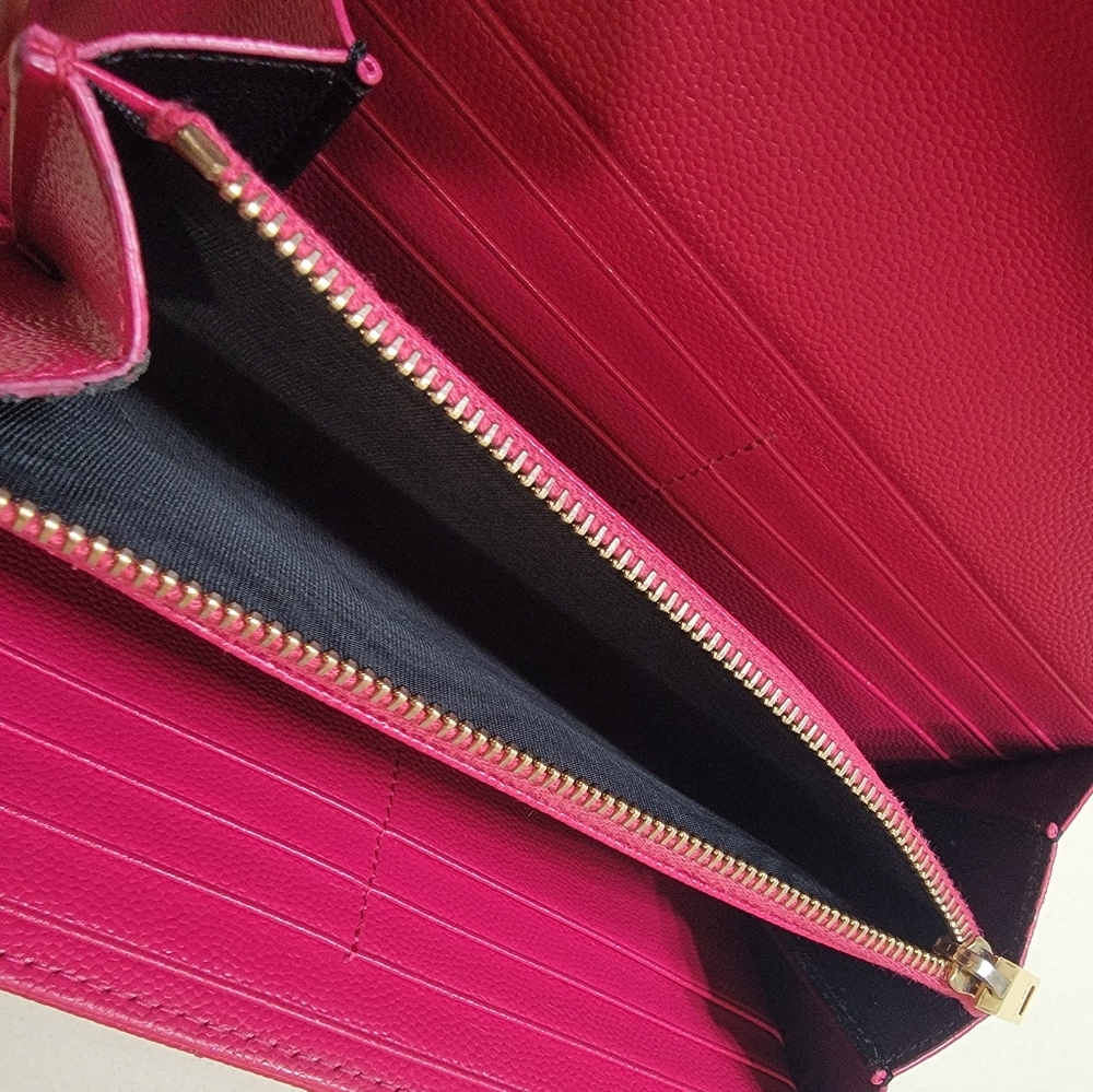 Yves Saint Laurent Matelasse Flap Wallet - Picture 5 of 13